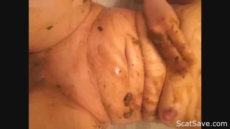 Intense Fecal Smearing - Angelica - marcos579