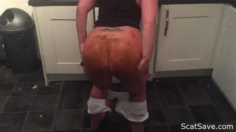 Hiding Tarnished Groceries After An Embarrassing Accident - Scatnaughtynicole86